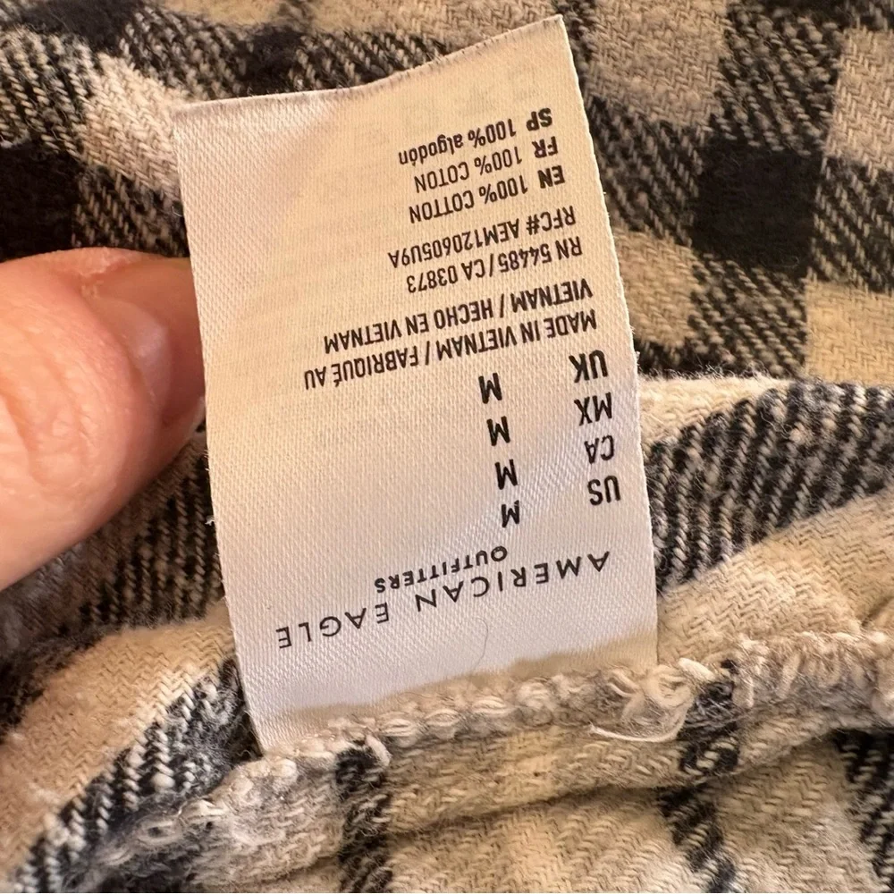 American Eagle Ahh-Mazingly Soft Flannel Shirt Boyfriend M, Black & White - EUC - Picture 4 of 14